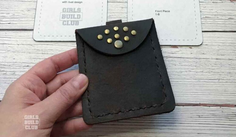 Finished making this leather wallet with rivets. Download the PDF wallet pattern!